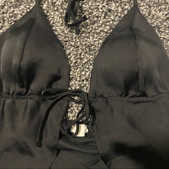 Black Top - Picture 2 of 3